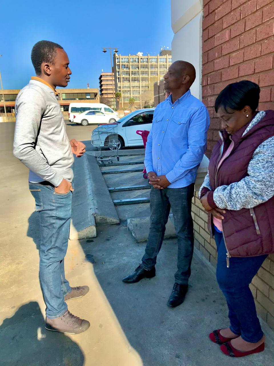 0B2B88FE-0910-4588-A6A1-478458674412